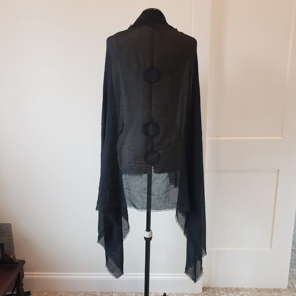 Tahari Lightweight Wrap/Scarf Black - Picture 4 of 7